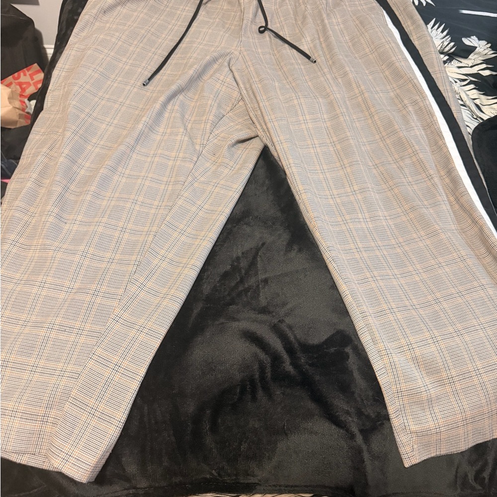 Nine West Plaid Wide Leg Pants with Black and White Stripe